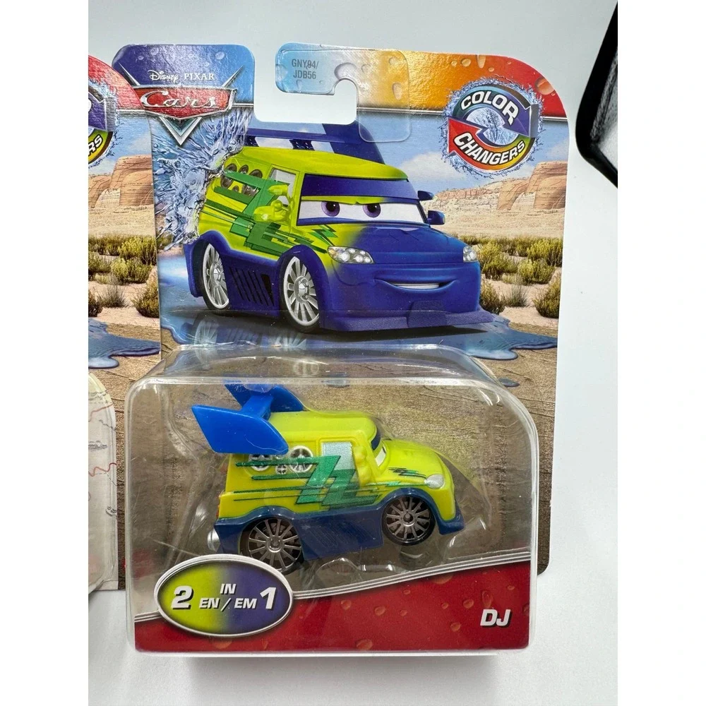 Disney Pixar Cars Color Changers DJ & Baby Quadratorquosaur On The Road 2-Pack‎